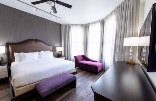 Central Business District Resort | Beautiful Signature 1 Bedroom in Marvelous New Orleans Louisiana
