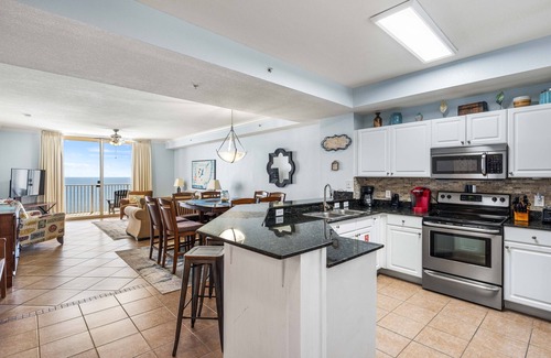 Panama City Beach Resort | Beautiful, Spacious condo! Oct/Nov Deals!
