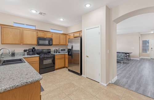 North Las Vegas House | Beautiful Spacious Single Story Vegas Home