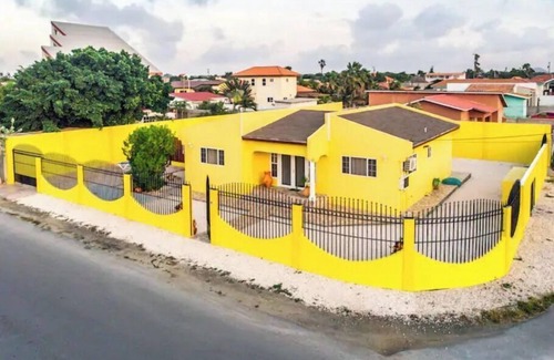 San Miguel Villa | Beautiful & spacious villa with private pool, just 3 minutes from Eagle Beach