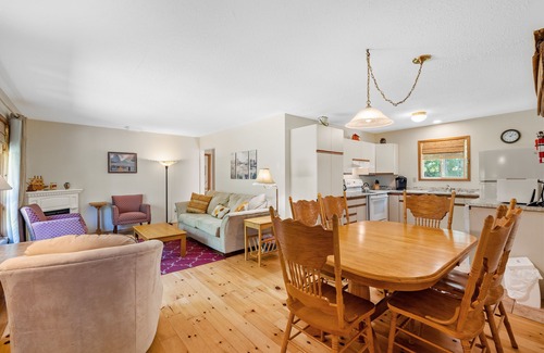 Stanley Bridge Cottage | Beautiful Stanley Bridge Harbour View Cottage