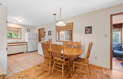 Stanley Bridge Cottage | Beautiful Stanley Bridge Harbour View Cottage