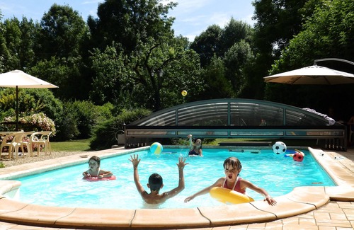 Membrey House | Beautiful stone house "country chic", private heated pool, play area