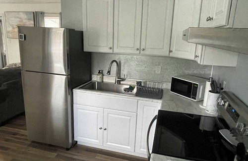 Northampton Apartment | Beautiful studio apartment close to downtown Northampton!