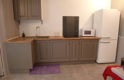 Cuxac-dʼAude Apartment | Beautiful studio close to tourist sites