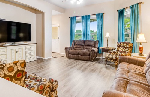 San Marcos House | Beautiful Texas home with inviting patio, washer/dryer & AC - great location