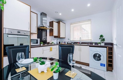 Manchester House | Beautiful Three Bed House In Manchester