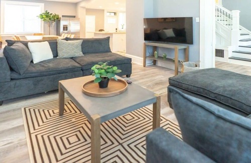 Tower Grove South House | Beautiful Tower Grove 5BR /ABODEbucks