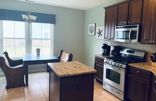 Long Neck House | Beautiful Townhouse, end unit, at The Peninsula Resort