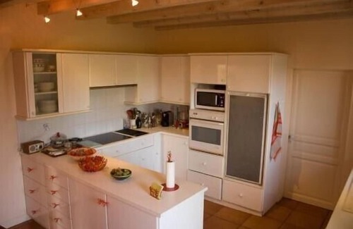 Urrugne House | Beautiful traditional Basque type house, close to St Jean de Luz and the beaches.