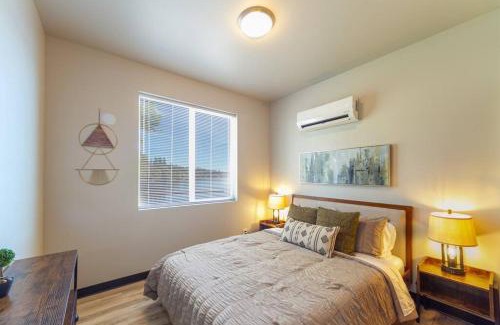 Valley House | Beautiful Triplex Unit With Spectacular Lake View!