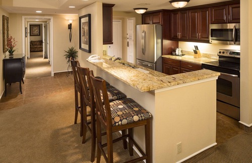 Palm Harbor Condo | Beautiful Two Bedroom Condo w/all the amenities!