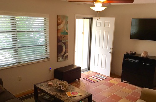 Laurel Villa | Beautiful Two Bedroom, 1.5 Bath Villa Minutes From Nokomis Beach