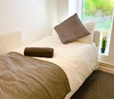 Margam House | Beautiful Two Bedroom Cottage