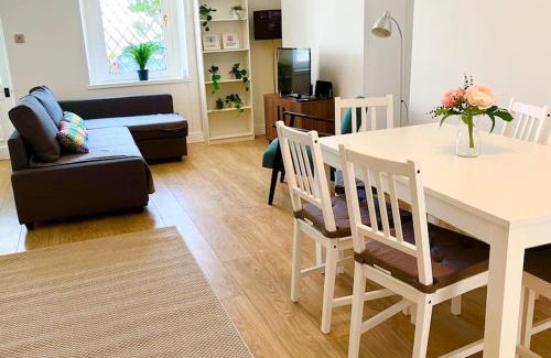 Margam House | Beautiful Two Bedroom Cottage