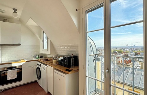 Montmartre Apartment | Beautiful, typically Parisian apartment near Sacré-Coeur with panoramic view of Paris