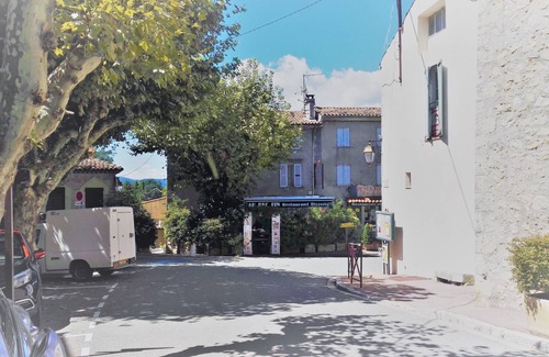 Saint-Paul-en-Foret House | Beautiful Villa with Private Pool and great Garden