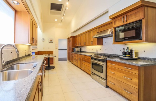 San Luis Obispo House | Beautiful Vaca Home with Mountain Views, Minutes from Cal Poly w/amazing hiking