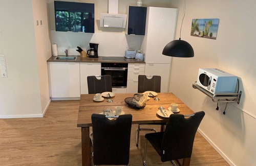 Fedderwardersiel Apartment | Beautiful vacation apartment with its own sauna and walk-in shower