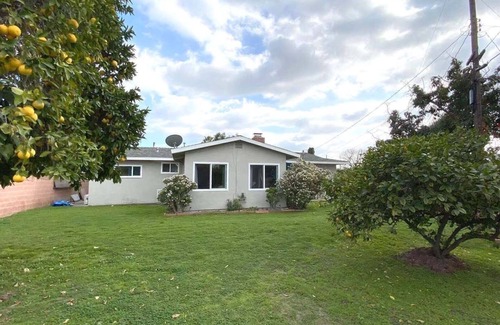 Southwest Anaheim House | ☀️🎈Beautiful vacation home near Disneyland & Knotts