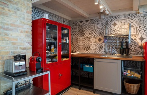 Citta Sant'Angelo Villa | Beautiful villa for 4 guests with A/C, WIFI, hot tub, patio, pets allowed and panoramic view