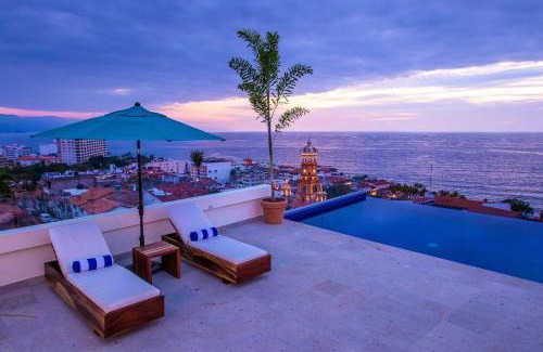 Downtown Puerto Vallarta Apartment | Beautiful View in Gringo Gulch 303