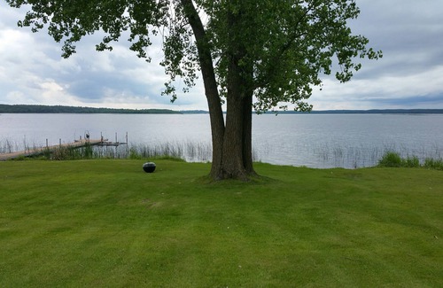 Cass Lake House | Beautiful View > Leech Lake 3 Br/2 Ba Lake Front Property