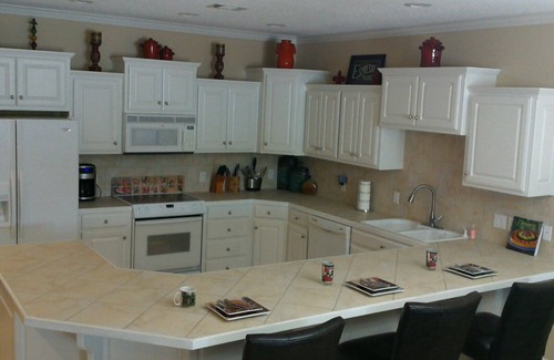 Lake Hamilton Condo | Beautiful Views. 2BR 2BA Sleeps 6 Large deck and private boat slip