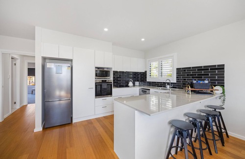 Port Macquarie House | “Beautiful Views” close to Flynn's Beach