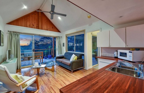 Rye Cottage | Beautiful views in a private, quiet street