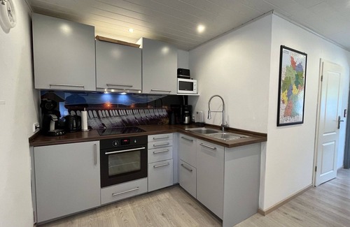 Edertal House | Beautiful villa for 4 people with WIFI, TV, patio, pets allowed and parking