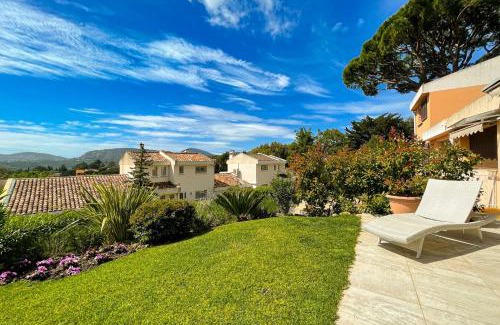 Mandelieu-La-Napoule Villa | Beautiful Villa 8 guests - Pool Access in Mandelieu