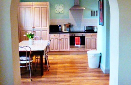Breedon on the Hill House | Beautiful villa for 4 guests with WIFI, TV and pets allowed