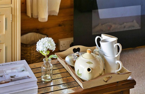 Bronaber House | Beautiful villa for 4 guests with WIFI, balcony and pets allowed