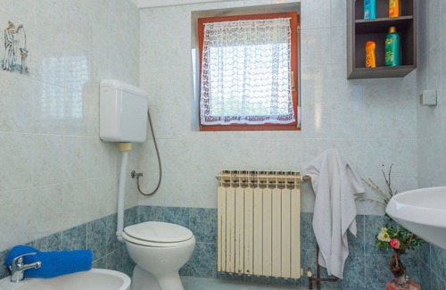 Laginji House | Beautiful villa for 12 guests with private pool, A/C, WIFI, TV, terrace, pets allowed and parking