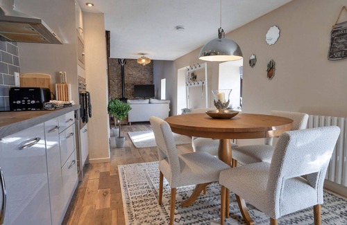 Buxton House | Beautiful villa for 2 people with WIFI