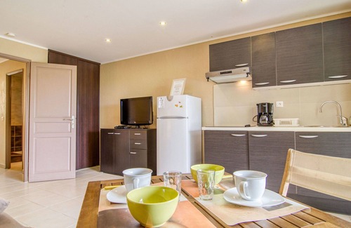 Bauduen Villa | Beautiful villa for 4 guests with A/C, WIFI, TV, terrace, pets allowed and parking