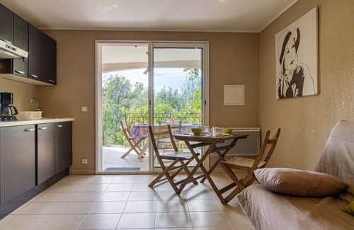 Bauduen Villa | Beautiful villa for 4 guests with A/C, WIFI, TV, terrace, pets allowed and parking