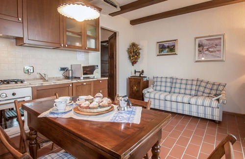 Magione Villa | Beautiful villa for 4 guests with hot tub, A/C, private pool, WIFI, TV and patio