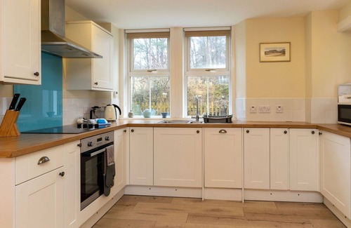 Alvie House | Beautiful villa for 4 guests with WIFI, TV, patio and pets allowed