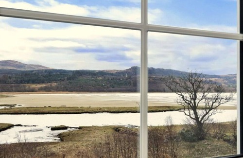 Lochgilphead House | Beautiful villa for 6 guests with WIFI, terrace and pets allowed