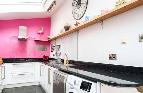 Cawsand House | Beautiful villa for 6 guests with WIFI, terrace and pets allowed