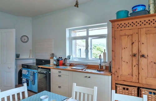Kingsand House | Beautiful villa for 6 guests with WIFI, terrace and pets allowed