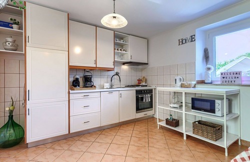 Radini House | Beautiful villa for 8 people with WIFI, A/C, private pool, TV, terrace, pets allowed and parking