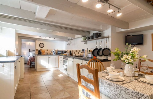 Mevagissey House | Beautiful villa for 6 guests with WIFI and TV