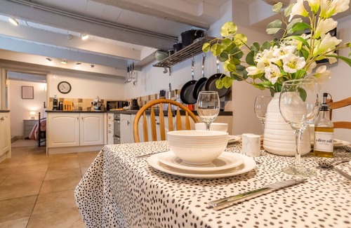 Mevagissey House | Beautiful villa for 6 guests with WIFI and TV