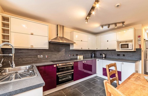 Mevagissey House | Beautiful villa for 9 people with TV and pets allowed