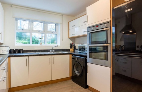 Saint Austell Bay House | Beautiful villa for 5 people with WIFI, TV, patio and panoramic view
