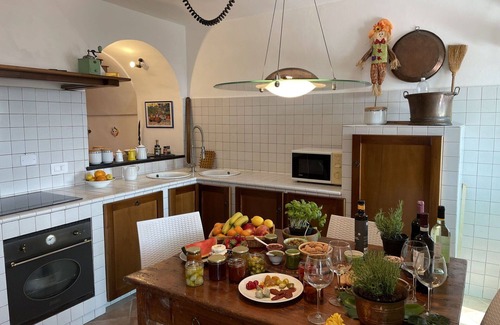 Lucinasco House | Beautiful villa for 6 guests with WIFI, A/C, TV and patio