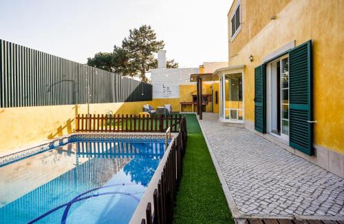 Lagoa de Albufeira Villa | Beautiful Villa in Sunny Lagoa